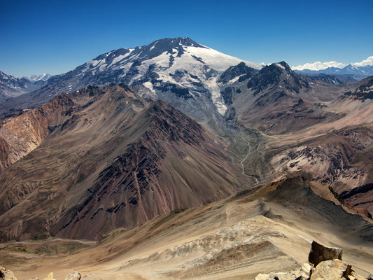 Der 5800m Vulkan San Jose wird vom Cajon de Maipu bei Santiago aus bestiegen