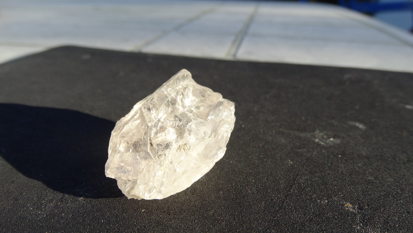 Mineralien unbearbeitet, Quarz, Calcit