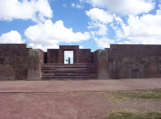 Tiwanaku, der erste große Stadt auf bolivianischem Boden, weit vor der Inkaherrschaft