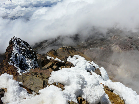 Ein traumhafter Kletterberg in Ecuador ist der Illiniza Norte, ähnliches bietet der Pico de Escobes in den Pyrenäen