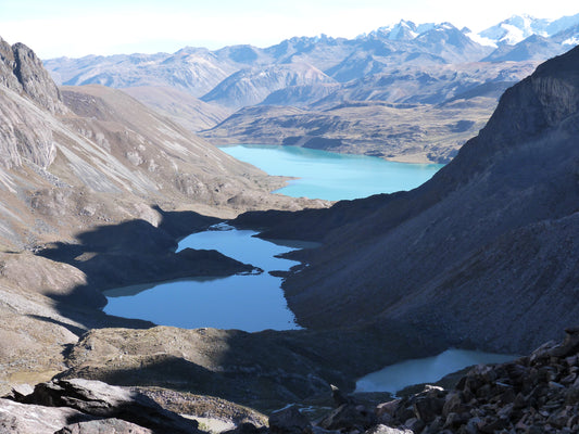 Laguna Sibinacocha: Ein türkisfarbenes Juwel in der Cordillera Vilcanota