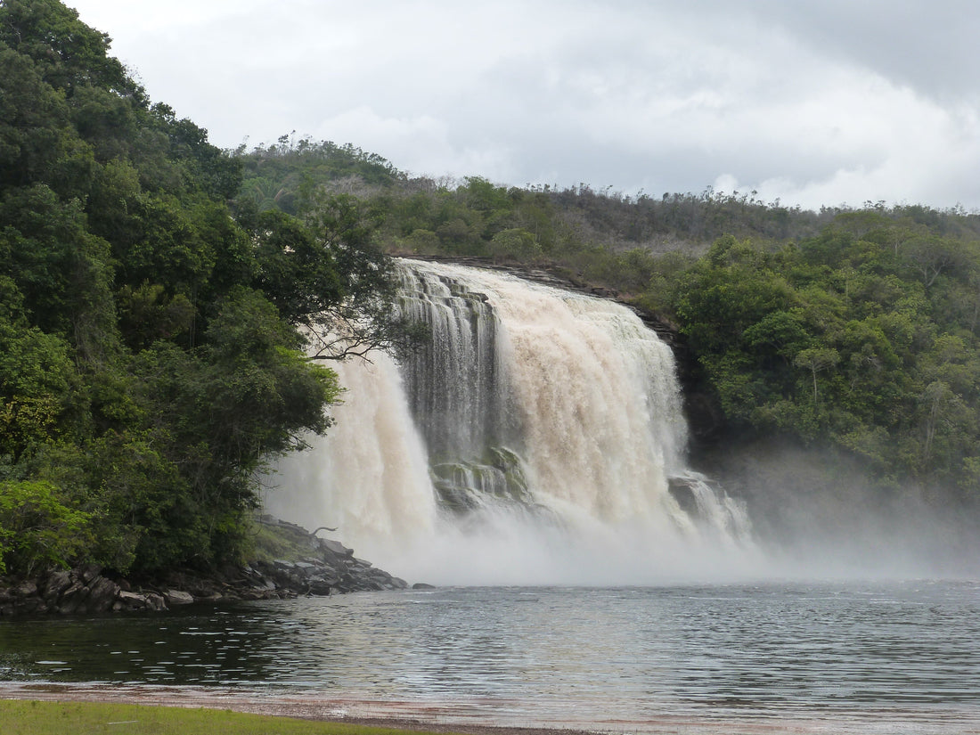 Die Wasserfälle von Iguazu gehören zu Argentinien, Brasilien und Paraguay